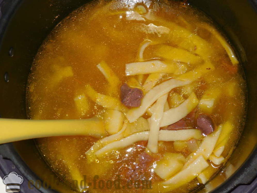 Супа с домашно приготвени спагети и пилешки сърца - как да се готвя пилешка супа в multivarka, стъпка по стъпка рецепти снимки