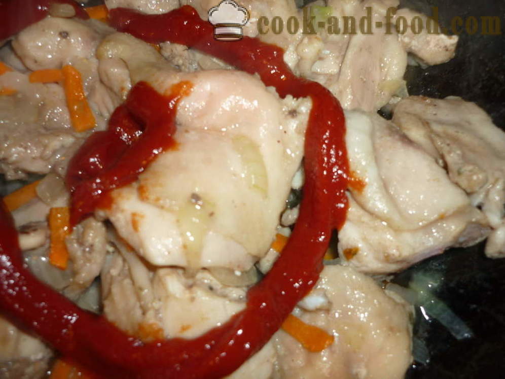 Задушени пилешки в доматен сос - както вкусно да се готви пиле яхния, стъпка по стъпка рецепти снимки