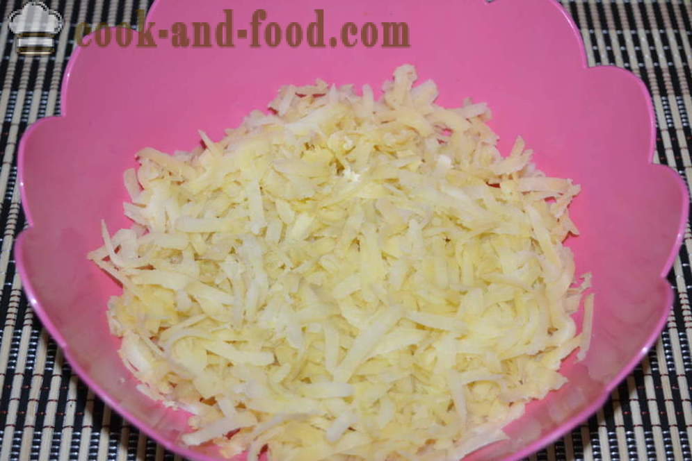 Layered салата с пиле и гъби - как да се готвя пилешка салата пластове с гъби, стъпка по стъпка рецепти снимки
