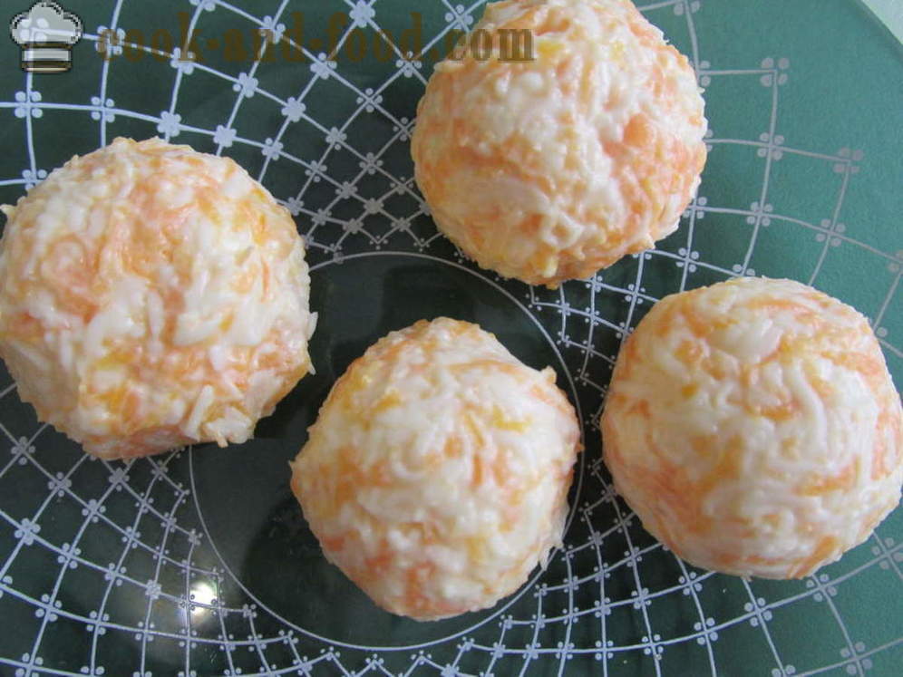 Оригинален закуска на бисквити: крема сирене, чесън, майонеза и моркови - как да се направи сирене предястие, стъпка по стъпка рецепти снимки