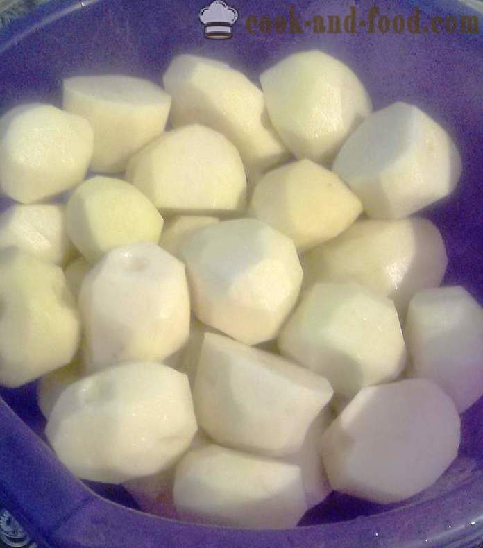 Задушени картофи пълнени с кайма - стъпка по стъпка, как да се направи задушени картофи пълнени с кайма, рецептата със снимка