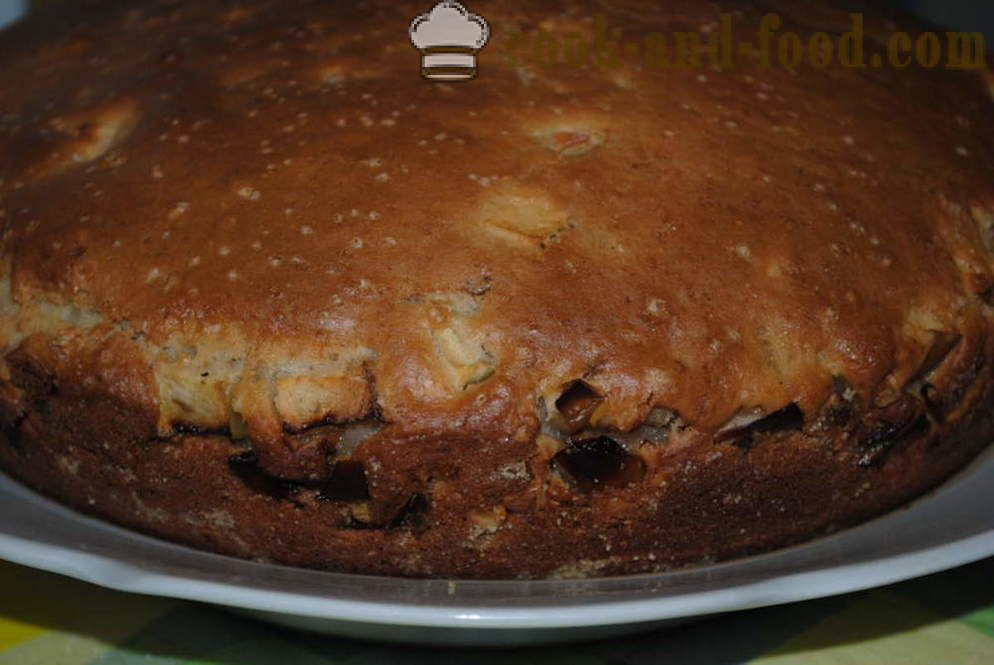 Gingerbread торта на кисело мляко с ябълки и орехи - как да се готвя торта с кисело мляко, стъпка по стъпка рецепти снимки