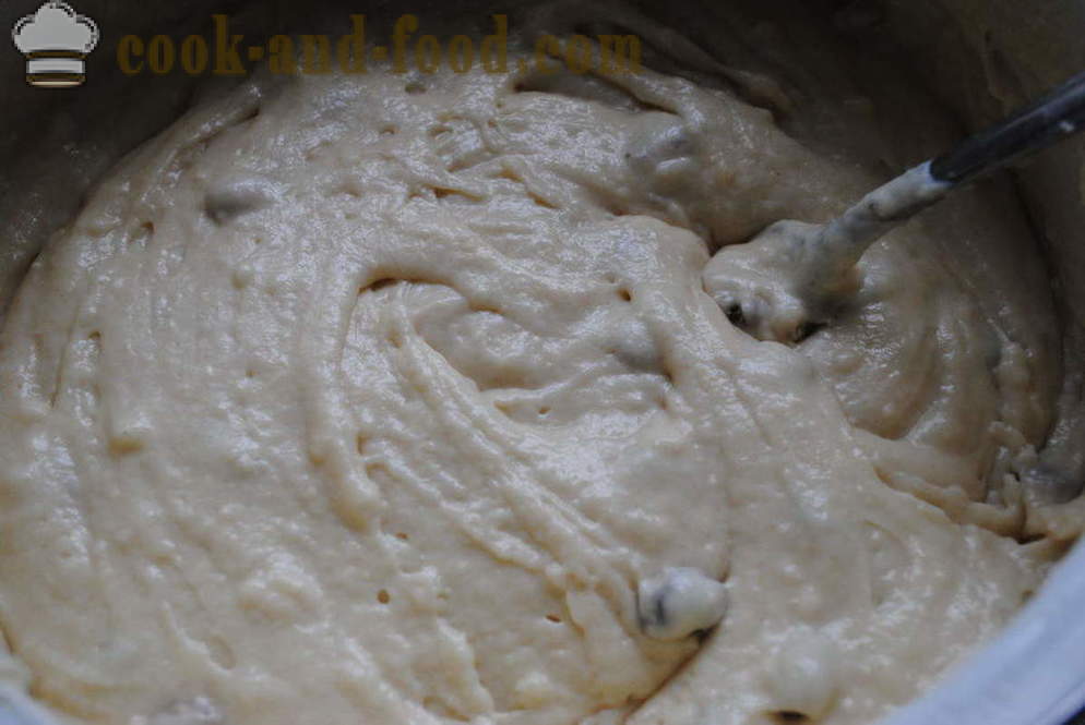Домашна торта със стафиди във фурната - как да се направи кифли със стафиди за кефир, стъпка по стъпка рецепти снимки