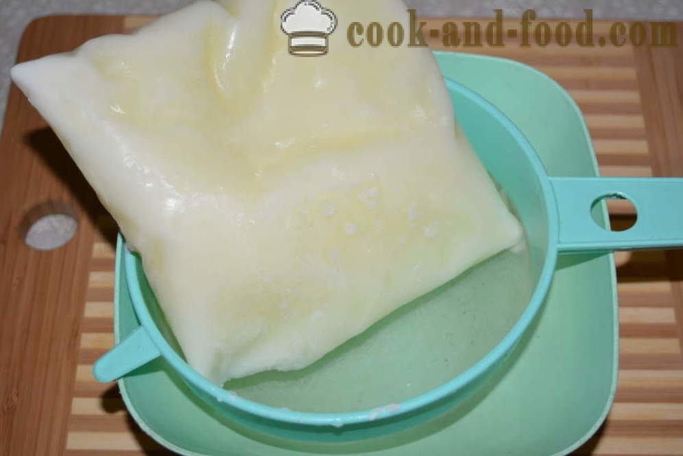Извара на замразено кисело мляко - как да се направи сирене от кисело мляко магазин у дома си, стъпка по стъпка рецепти снимки