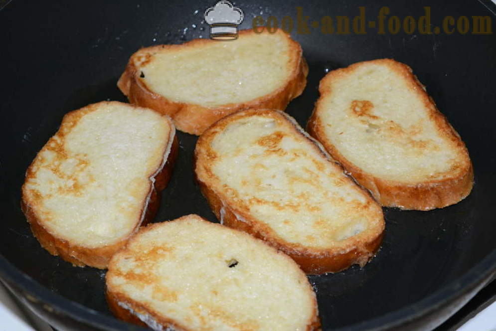 Sweet самун хляб с яйце и мляко в тенджера - как да се направи самун хляб в тиган, стъпка по стъпка рецепти снимки