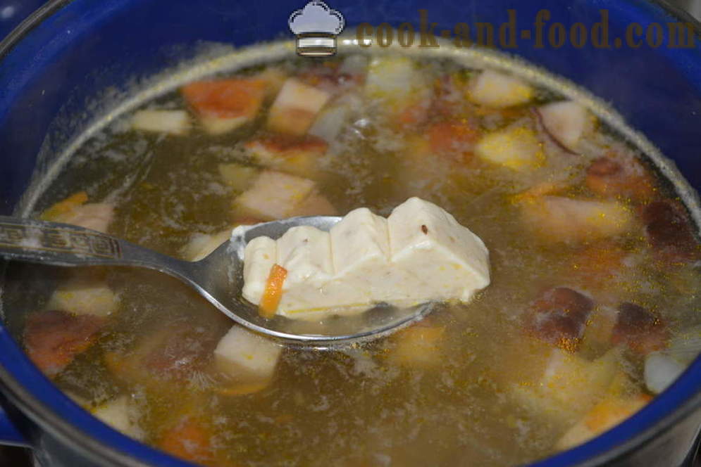 Супа от бели пресни гъби с крема сирене - как да се готвя гъбена супа с пресни гъби и сирене, с една стъпка по стъпка рецепти снимки