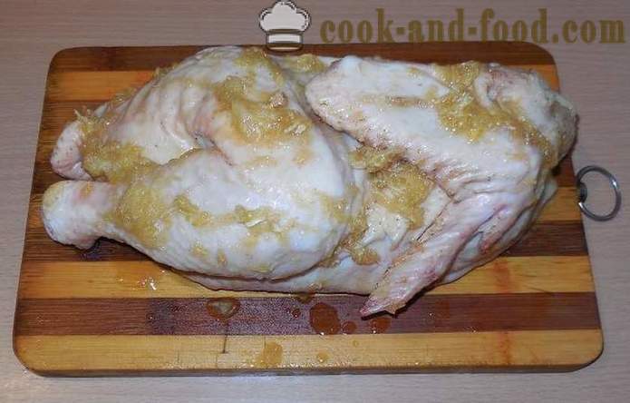 Пилешки печени в ръкав (половин трупа) по - като вкусно пиле печен в пещ, на печени пилешки рецепта постоянна стъпка със снимки