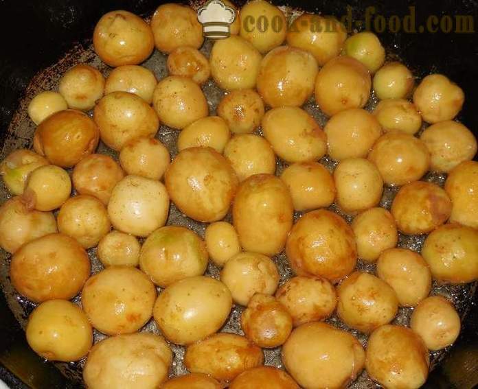 Малки нови картофи печени цяло в тиган с чесън и копър - как да се чисти и готви нов малък картофи, рецепта със снимка