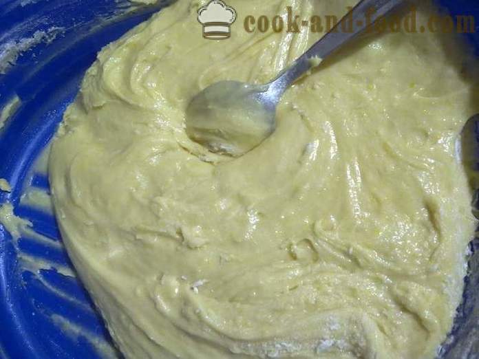 Лесна и вкусна торта с извара - как да се готвя торта с крема сирене - стъпка по стъпка рецепти снимки
