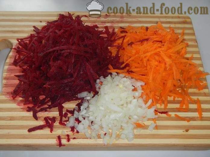 Класически червен борш с цвекло и месо - как да се готви супа - стъпка по стъпка рецепта със снимка украински борш