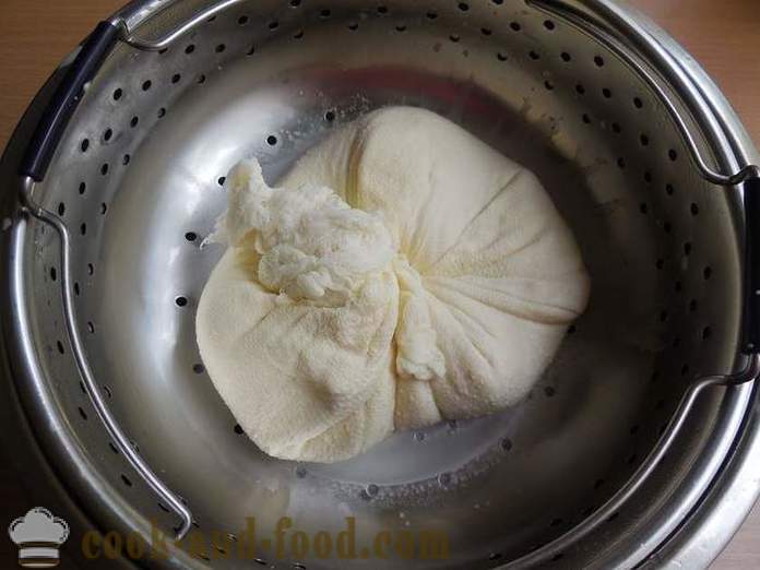 Как да си направим домашна извара от мляко - с проста рецепта и стъпка по стъпка снимка