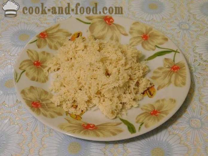 Лесна и вкусна салата от цвекло с хрян - как да се подготви салата от варено цвекло с хрян - рецепта със стъпка по стъпка снимки