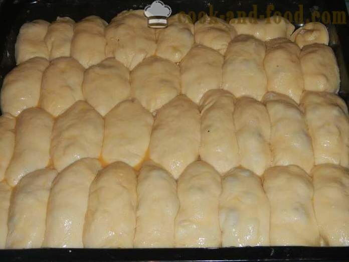 Дрожди кексчета с череши във фурната - стъпка по стъпка рецепта за тесто с мая за пайове със суха мая (със снимки).