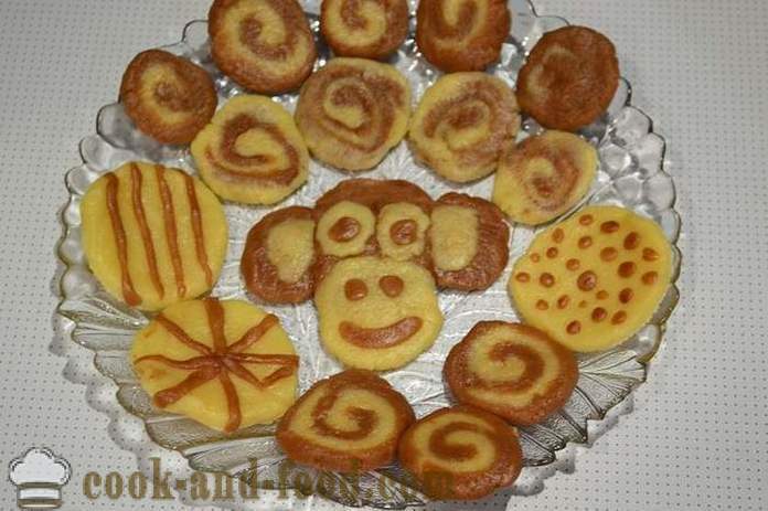Радостен двуцветен бебе фигура масленки - как да се готвя бисквити в микровълнова фурна, стъпка по стъпка рецепта със снимки.