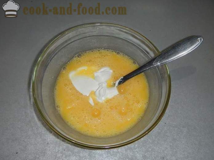 Roll на омлет с крема сирене и есетра - как да се готвя omletny руло с плънка, стъпка по стъпка рецепта със снимки.