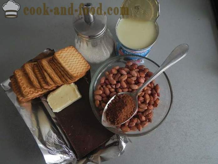 Домашно приготвени шоколадови бисквити колбаси със сгъстено мляко и ядки, яйца, свободни - стъпка по стъпка рецепта за салама на шоколад, със снимки.