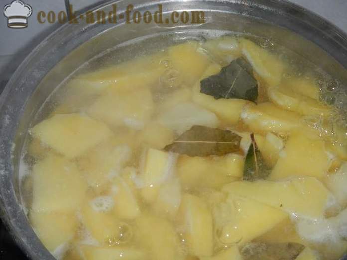 Вкусни кнедли с картофи и заквасена сметана. Как да се готви кнедли с картофи - стъпка по стъпка рецепта със снимки.