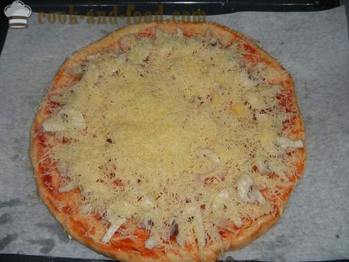Домашна пица във фурната - стъпка по стъпка рецепта със снимка на вкусна пица тесто с мая