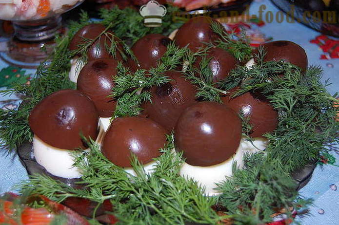 Пълнени яйца със сирене и чесън - студени ястия, рецептата със снимка