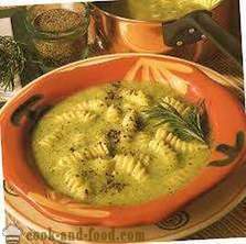 Растително супа с паста