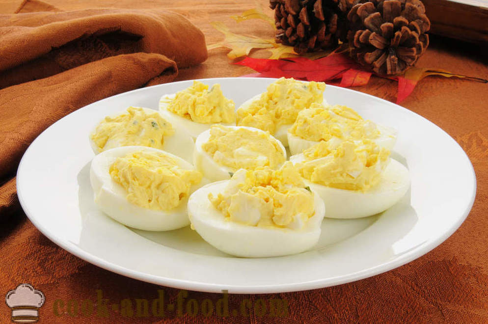 Отлично предястие: пълнени яйца - видео рецепти у дома